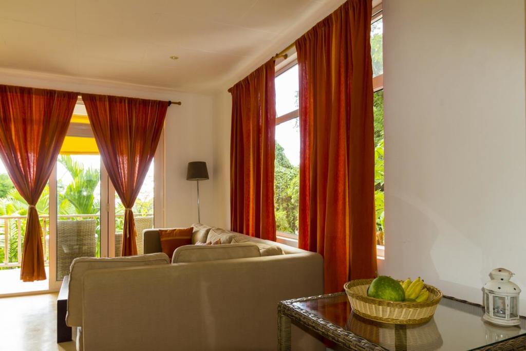 בו ואלון La Batie Selfcatering Apartment מראה חיצוני תמונה